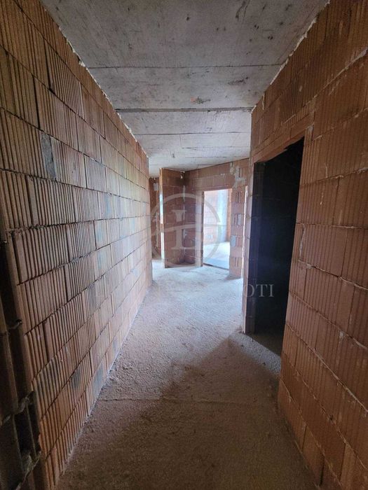 Продава се Четиристаен апартамент в Пловдив, Тракия - 139 кв.м за 1154 €/кв.м - Снимка #9