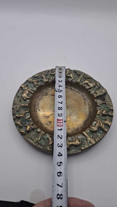 Scrumiera veche de bronz