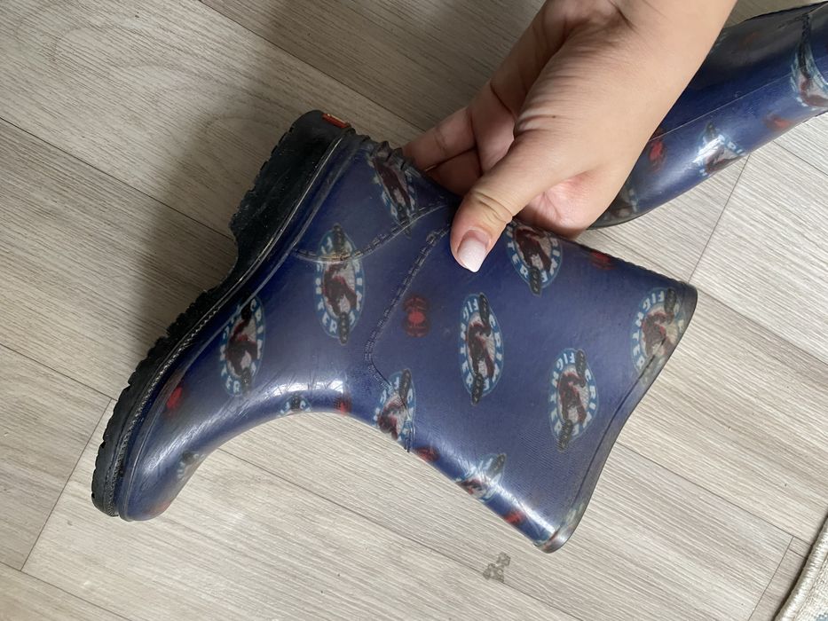 Продам детские резиновые сапоги