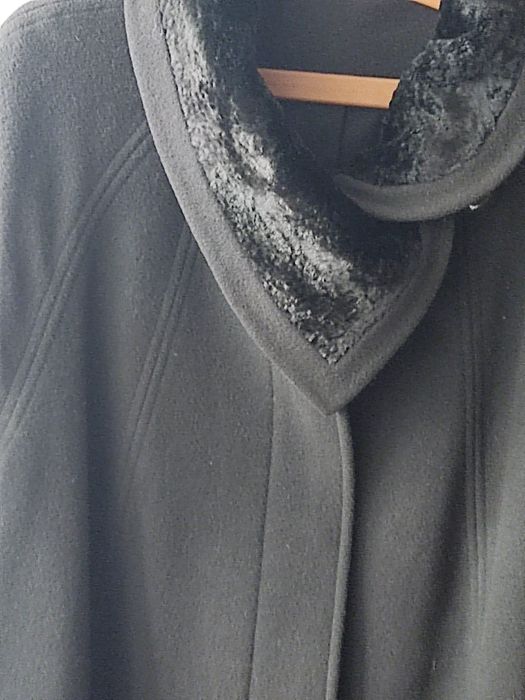 Пальто демисизонное