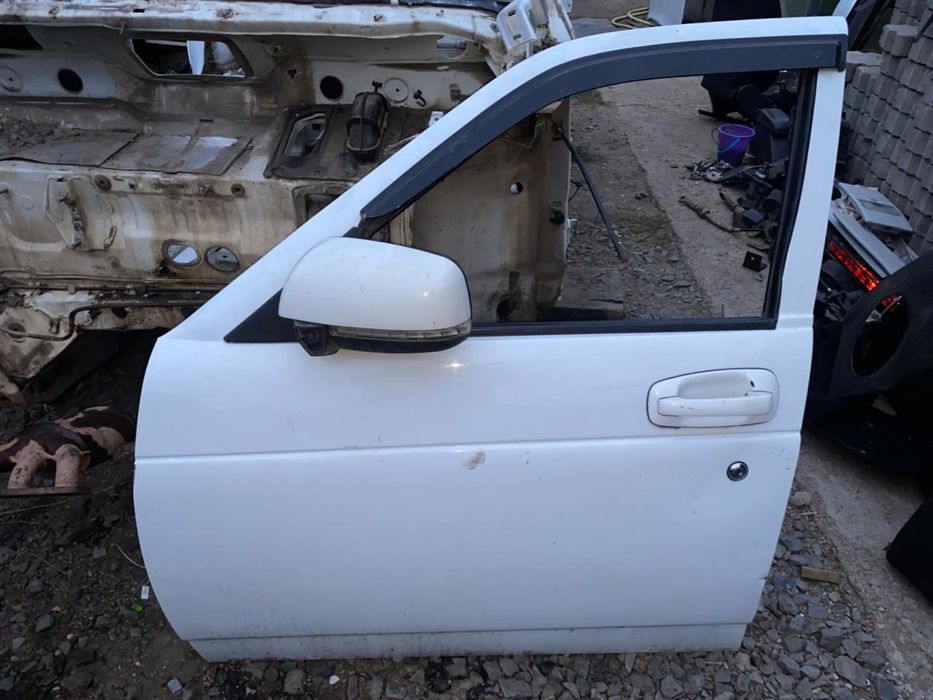 Лада Приора седан хэтчбек кузовные детали