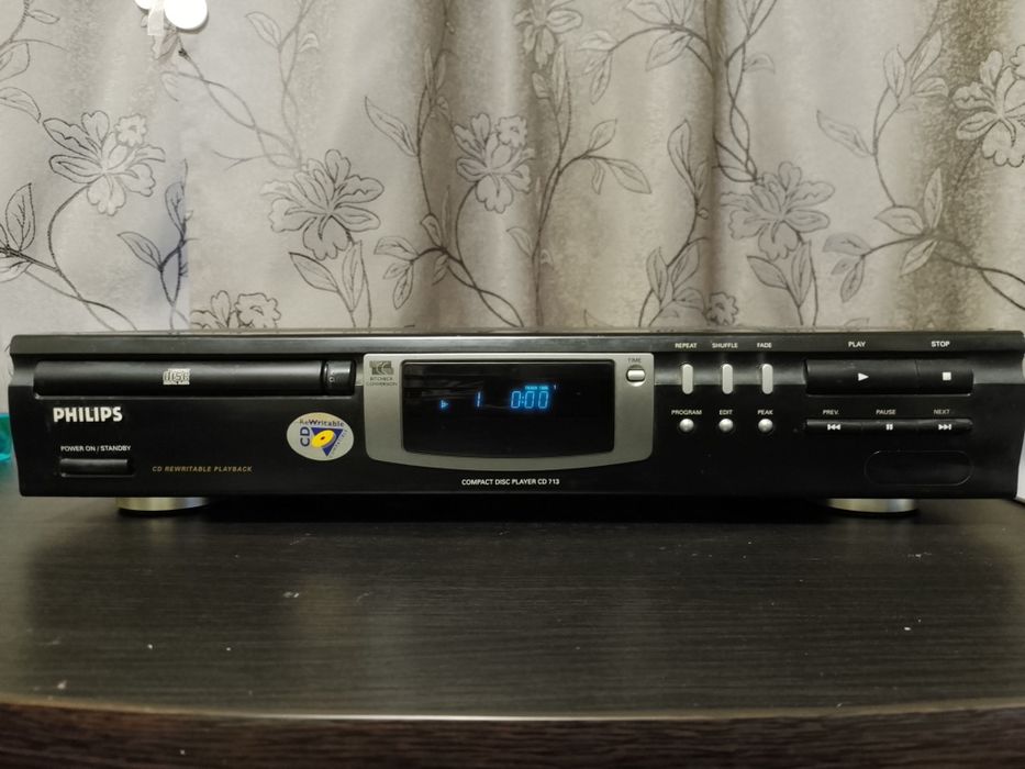 Vând Harman Kardon CDR20 și Philips CD713