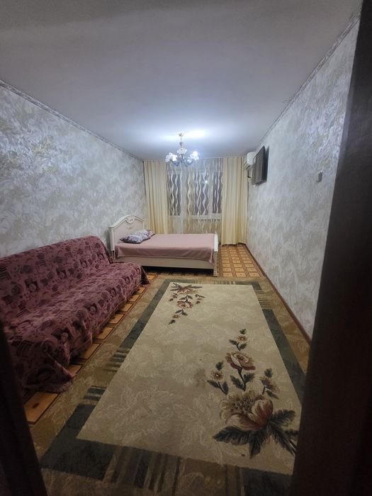 сдам квартиру маг.урал двухкомнатна 1час(2000т)