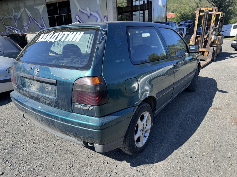 Vw Golf 3 1.6i 75hp 1997г На Части