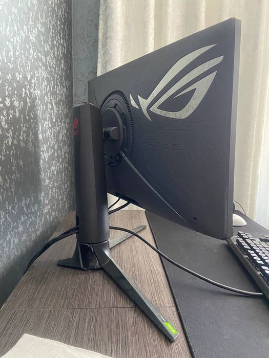 Игровой монитор Asus