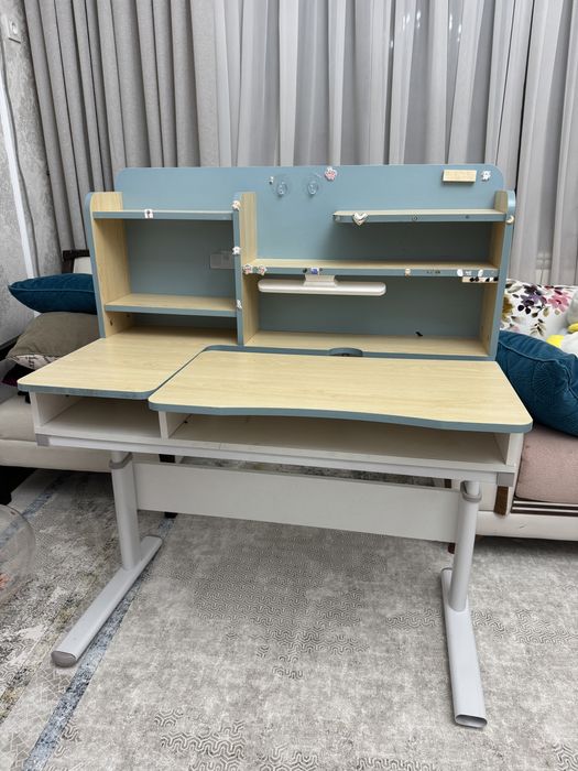 Продам детскую парту