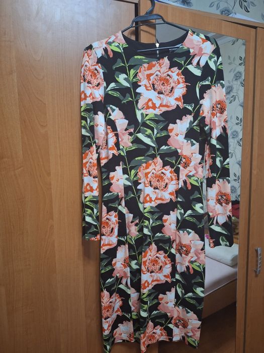 Дамска рокля М размер