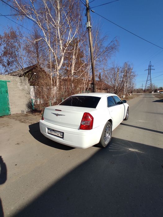 Продам Chrysler 300c