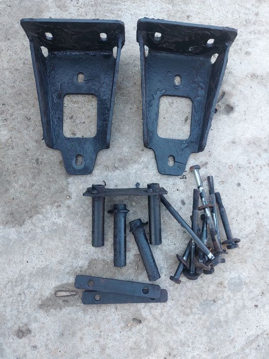 Carlig remorcare Mercedes ML W163 Model 1998-2005 / Colțare carlig ML