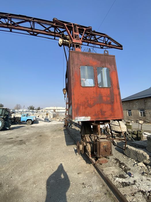 Ижарага Фаргона шахри Онкология олдида Омборхона / склад 150-400квм