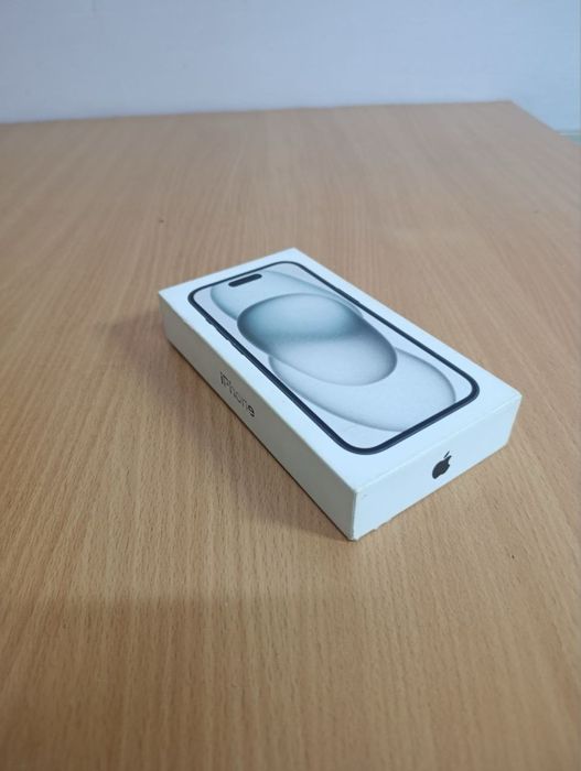 Продам iPhon 15 128gb 77%