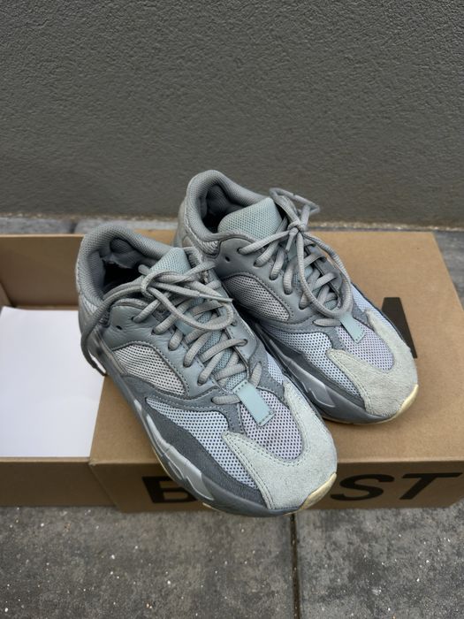 yeezy boost 700 adidas