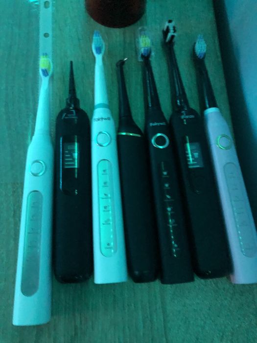 Ел.четки за зъби нови