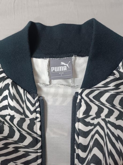 Продавам дамско горнище PUMA