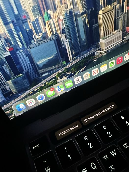 Apple MacBook Pro M2 Pro 16GB \512GB 2022 года в хорошем состояние