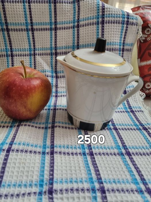 Молочники фарфоровые винтажные