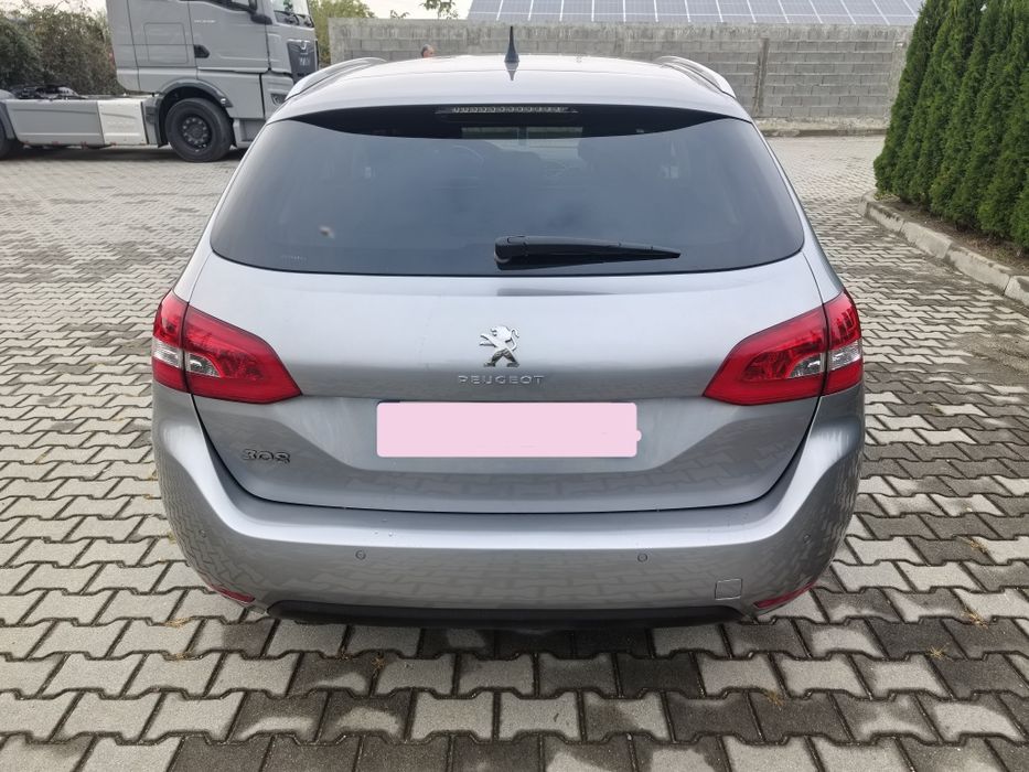 Peugeot 308 sw 1.6HDI 120kc ALLURE 2014г