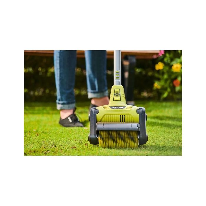 Акумулаторна машина за почистване и измиване с четка RYOBI RY18PCB-0