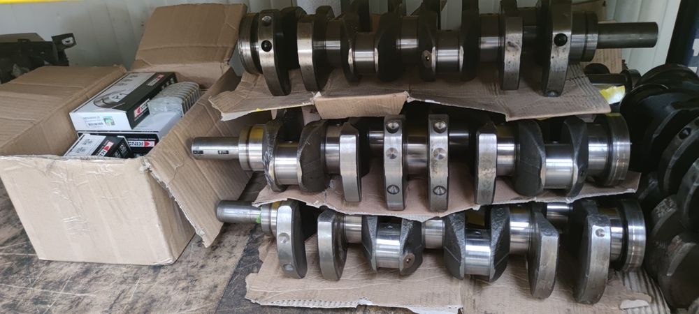 arbore vibrochen cuzineti noi bloc motor nissan navara 2.5-3.0v6