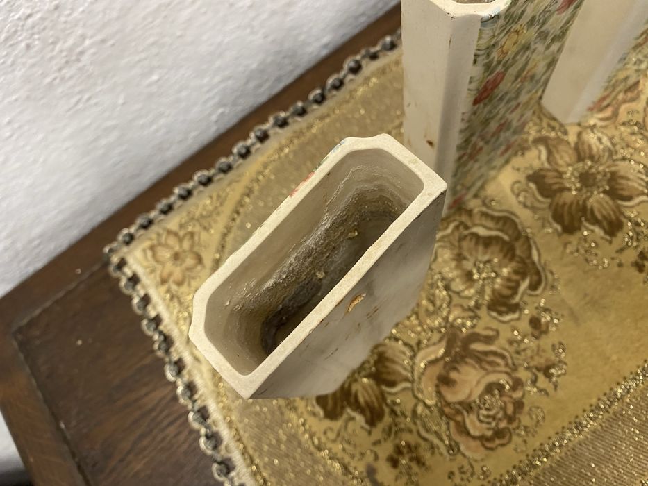 Френски порцеланови вази  за стена или радиатор