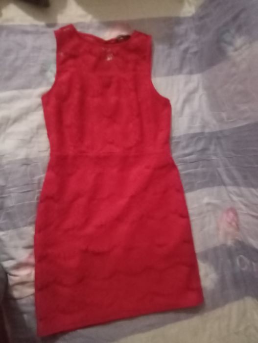 Продам женские платья