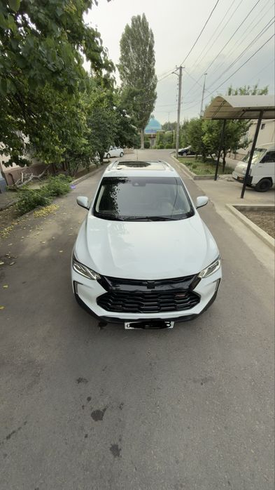 Srochna treker sotiladi