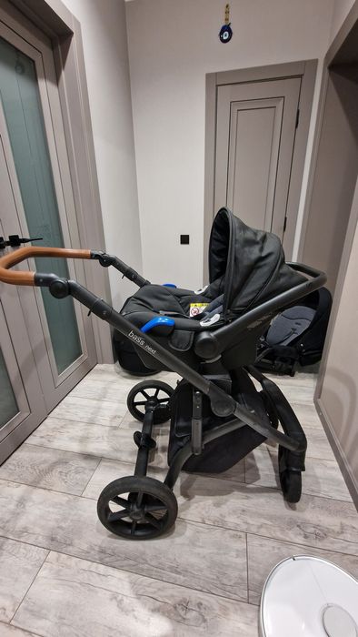 Продам детскую коляску ROAN