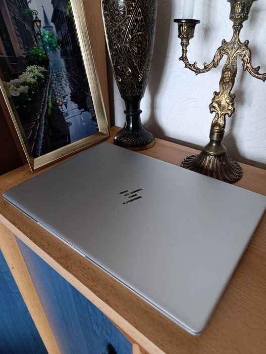 Ноутбук бизнес класс.