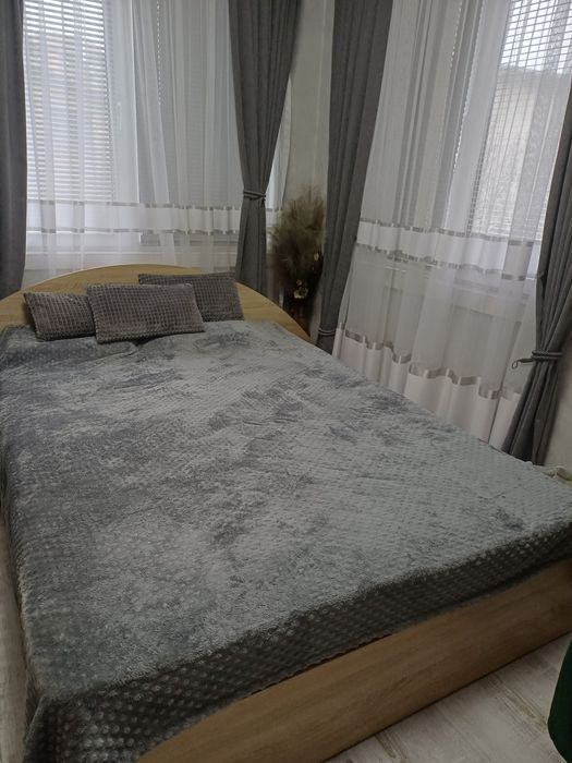 Спалня със матрак и топ матрак