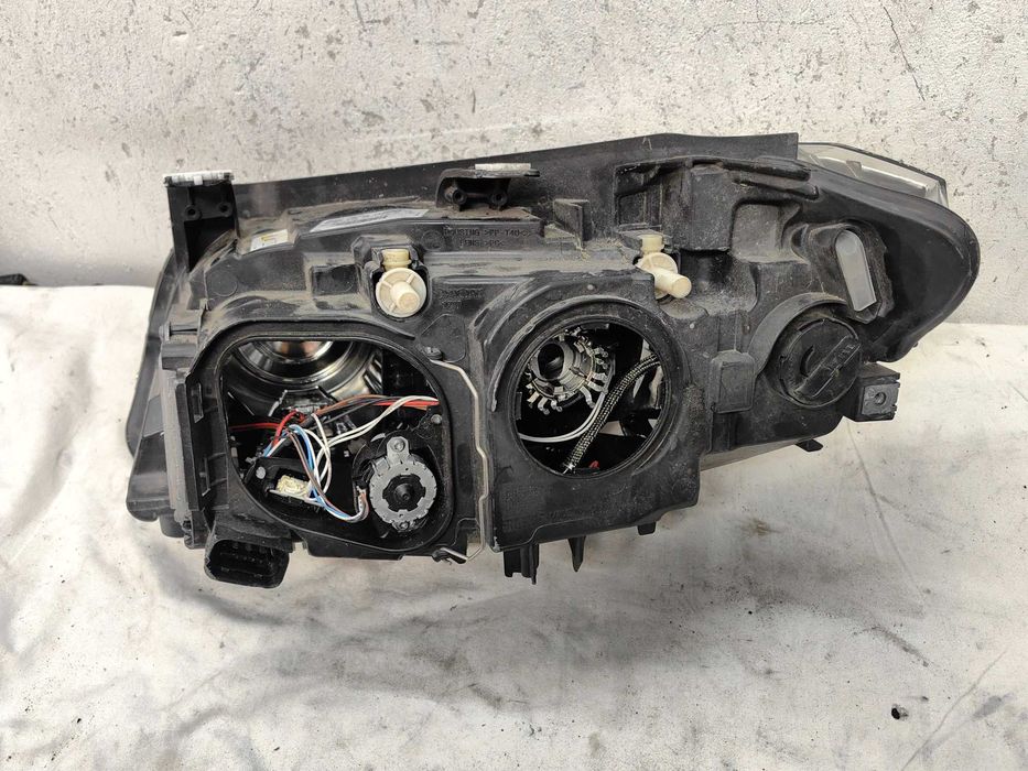 Оригинален фар БМВ Е84  BMW X1 E84 Led Xenon Feis