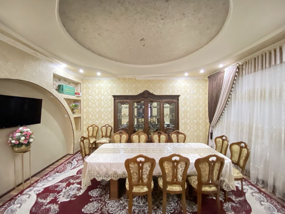 Ховли уй сотилади