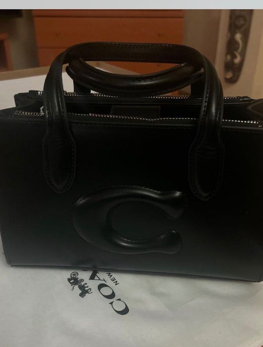 Нова чанта Coach