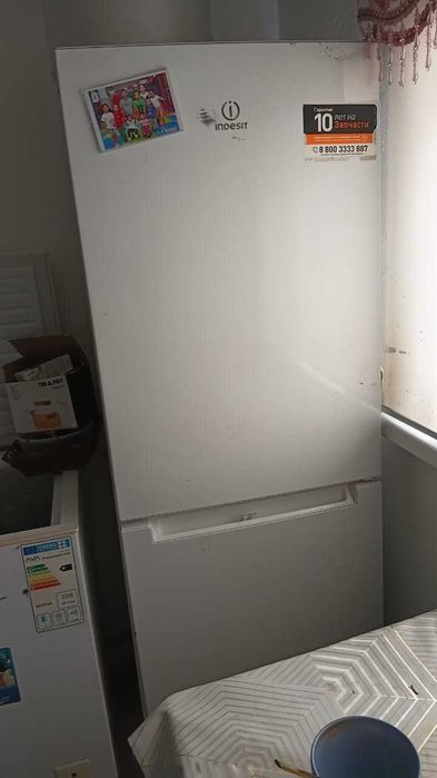 Продам холодильник