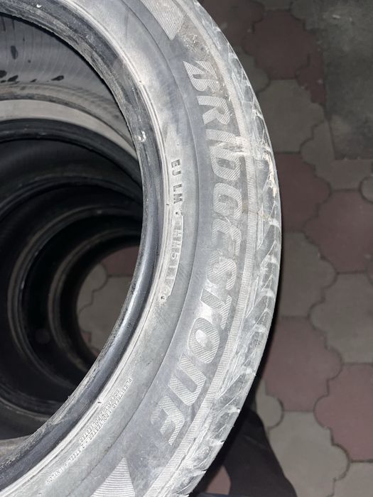 Шины летние 215/55/17