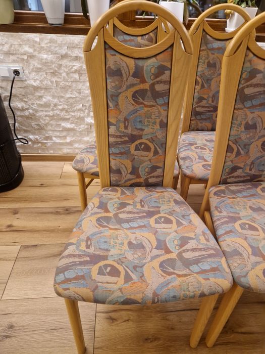 Дървени трапезни столове