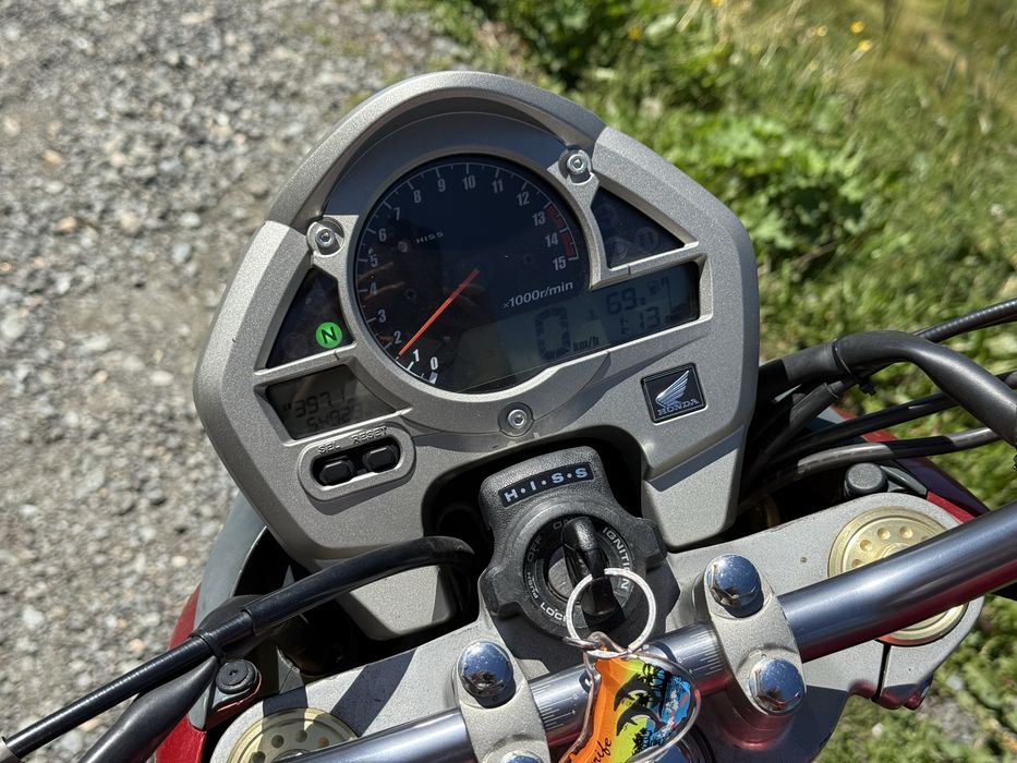 Se vinde honda hornet 600 cc 102 cp