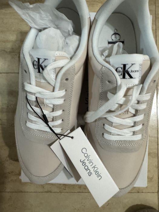 Нови сникърси Calvin Klein - 41 номер, Camper & Replay -40