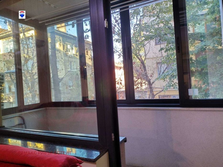 Продава се Тристаен апартамент в Русе, Център - 119 кв.м за 2353 €/кв.м - Снимка #6