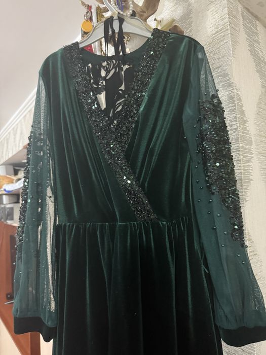 Платье почти новый