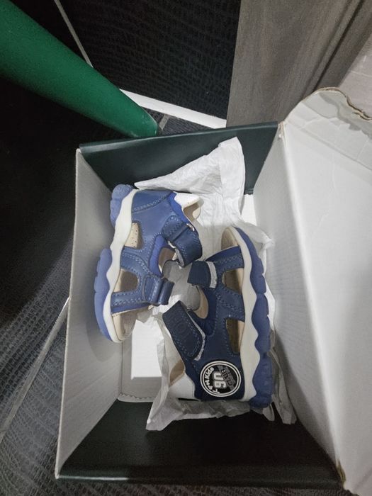 Сандалики детские