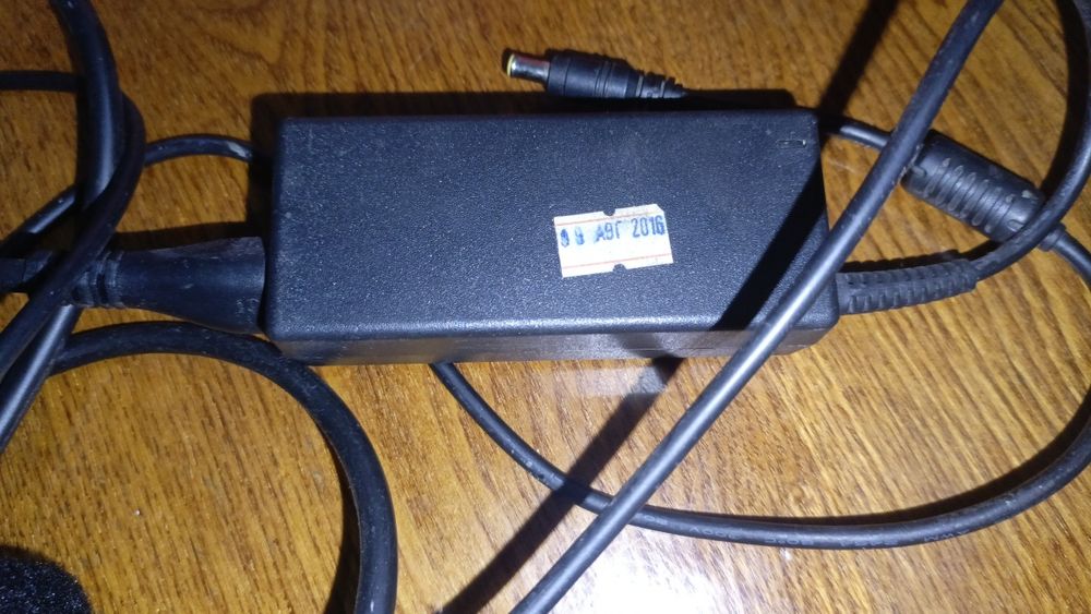 Блок питания для ноутбука 19V 60W