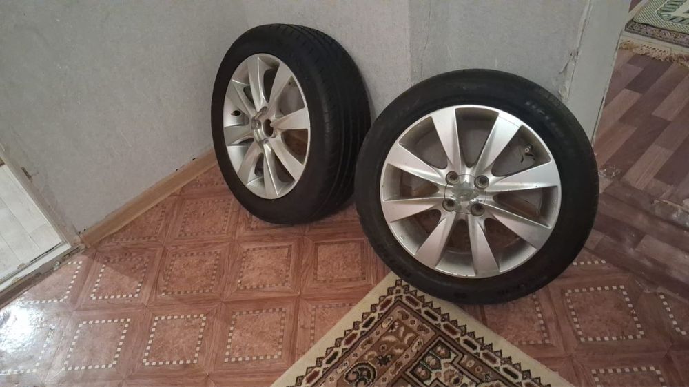 Продается покрышка с титаном