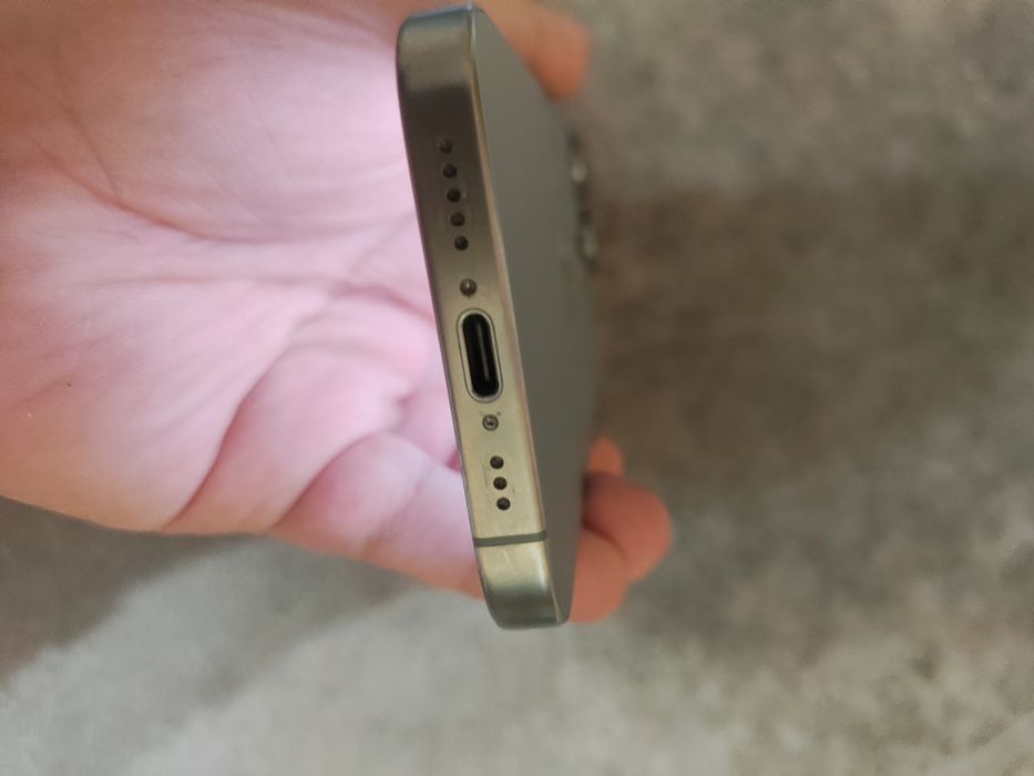 Iphone 15 PRO КАТО НОВ