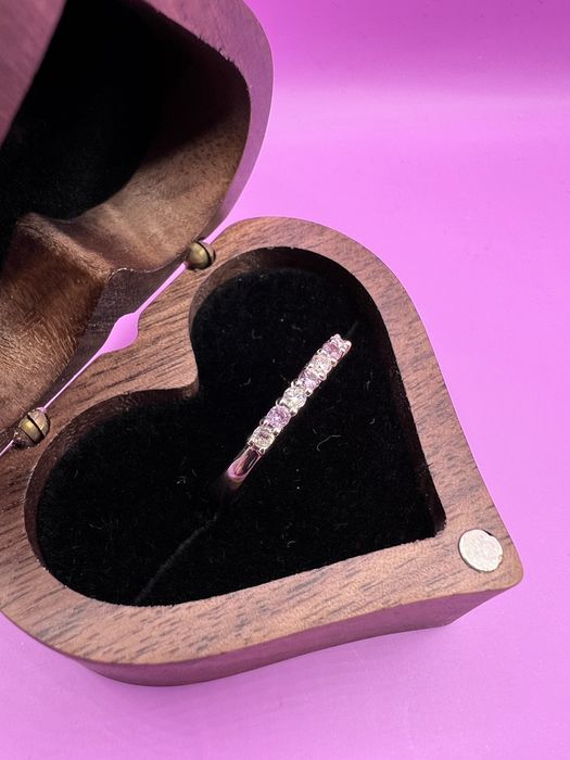 Продам золотое кольцо.