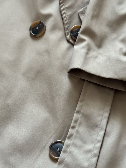 Базовый тренч в идеальном состоянии