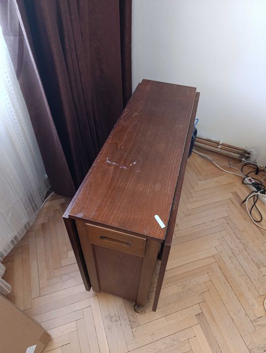 Masă extensibilă/ pliabilă din lemn
