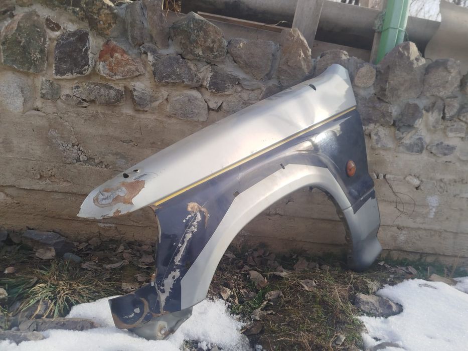 Крыло переднее  pajero 2