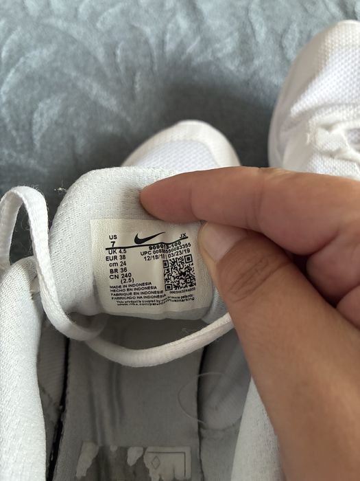Дамски маратонки Nike