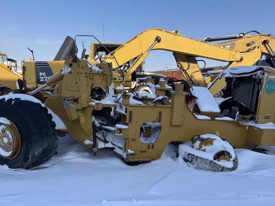 CAT раскулаченные эксковаторы по запчастям
