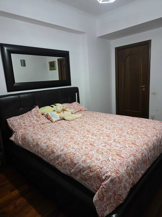 Apartament 3 camere cu curte si parcare proprie Parc Bazilescu
